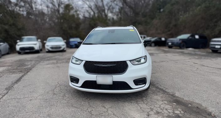 Thumbnail: 2025 Chrysler Pacifica - 1