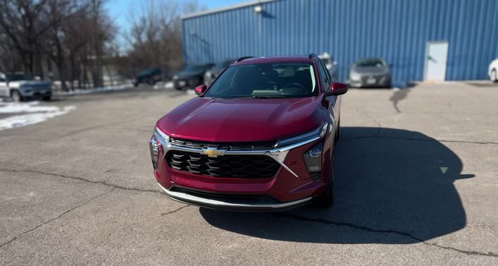 Thumbnail: 2025 Chevrolet Trax - 1