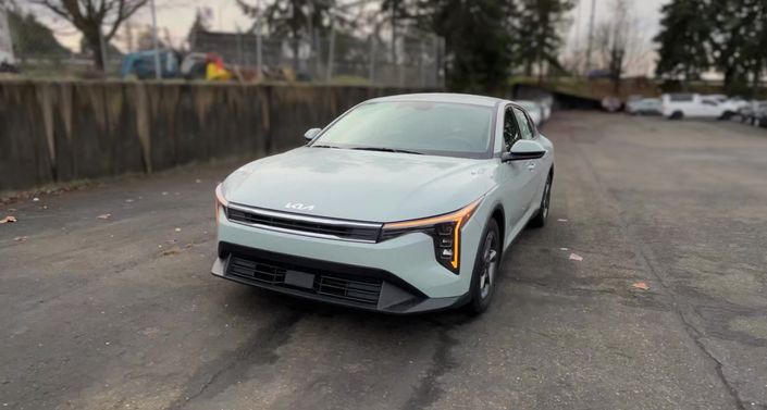 Thumbnail: 2025 Kia K4 - 1