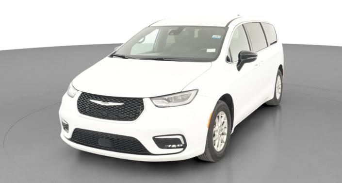 Thumbnail: 2025 Chrysler Pacifica - 1