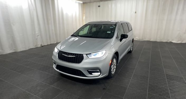 Thumbnail: 2024 Chrysler Pacifica - 1