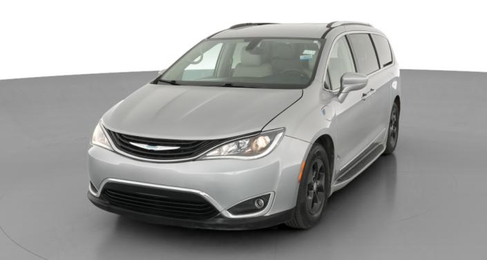 Thumbnail: 2018 Chrysler Pacifica - 1