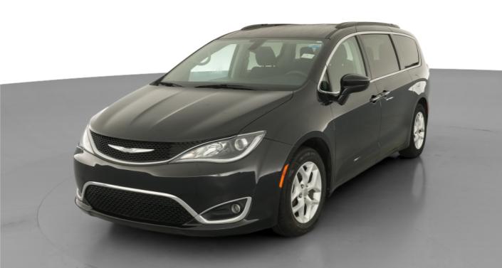 Thumbnail: 2018 Chrysler Pacifica - 1