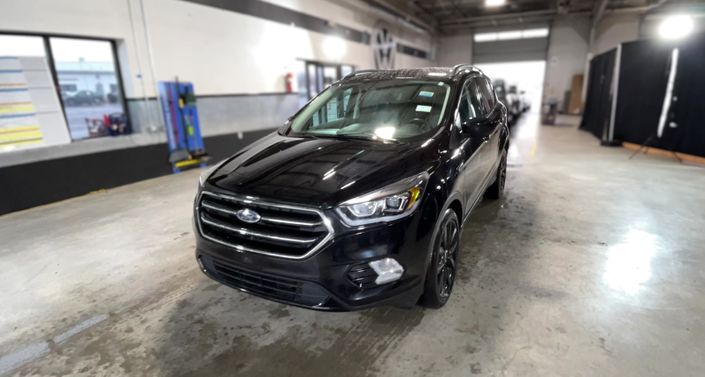 Thumbnail: 2019 Ford Escape - 1