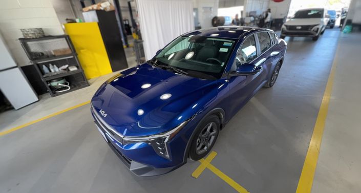 Thumbnail: 2025 Kia K4 - 1