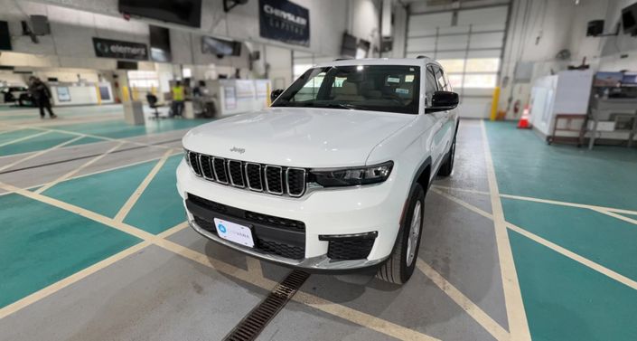 Thumbnail: 2023 Jeep Grand Cherokee L - 1