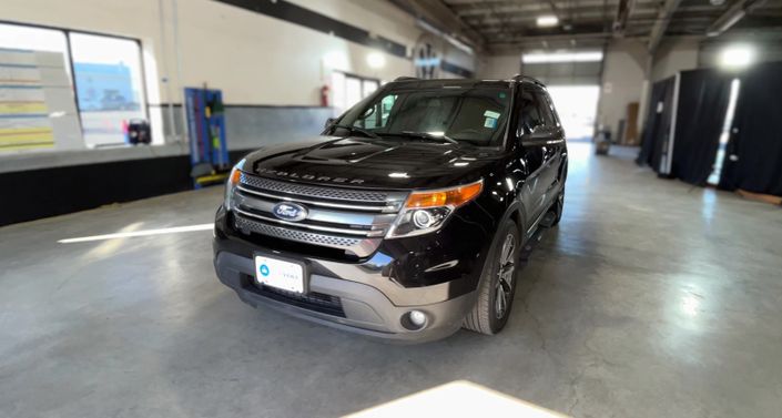 Thumbnail: 2015 Ford Explorer - 1