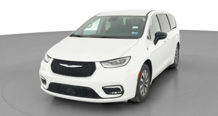 Thumbnail: 2024 Chrysler Pacifica - 1