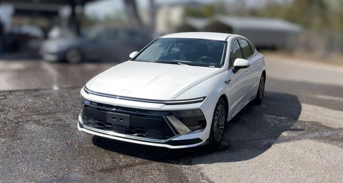 Thumbnail: 2025 Hyundai Sonata - 1