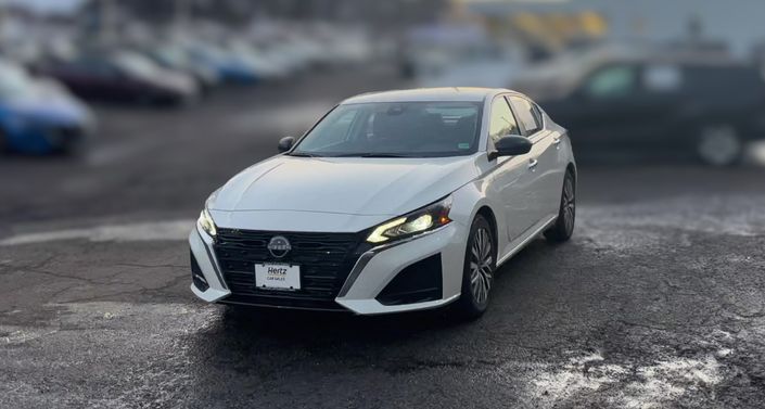 Thumbnail: 2025 Nissan Altima - 1