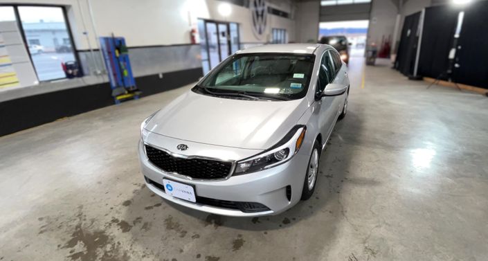 Thumbnail: 2017 Kia Forte - 1