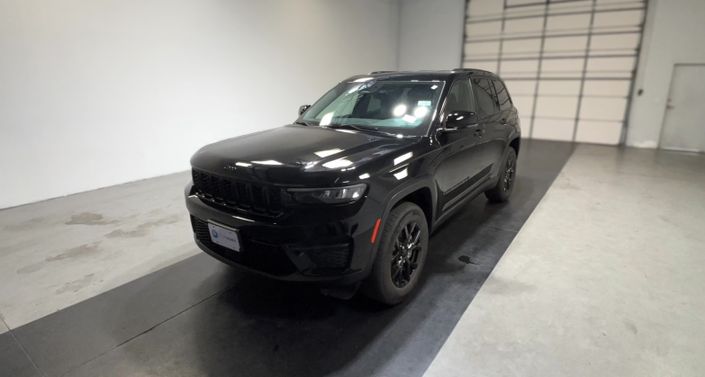 Thumbnail: 2025 Jeep Grand Cherokee - 1