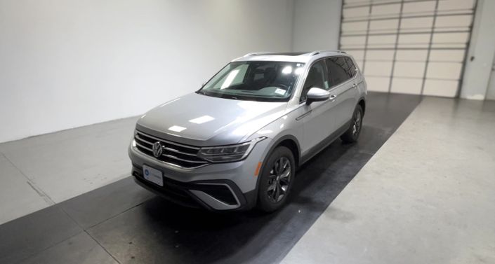 Thumbnail: 2023 Volkswagen Tiguan - 1