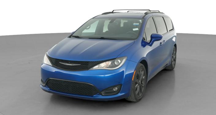 Thumbnail: 2018 Chrysler Pacifica - 1