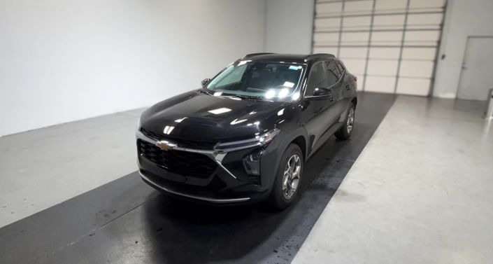 Thumbnail: 2025 Chevrolet Trax - 1