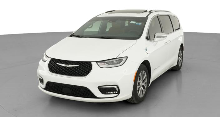 Thumbnail: 2024 Chrysler Pacifica - 1