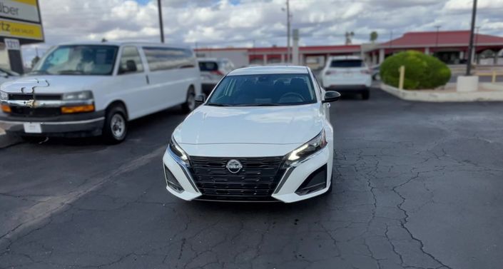 Thumbnail: 2025 Nissan Altima - 1