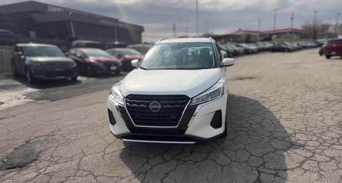 Thumbnail: 2024 Nissan Kicks - 1