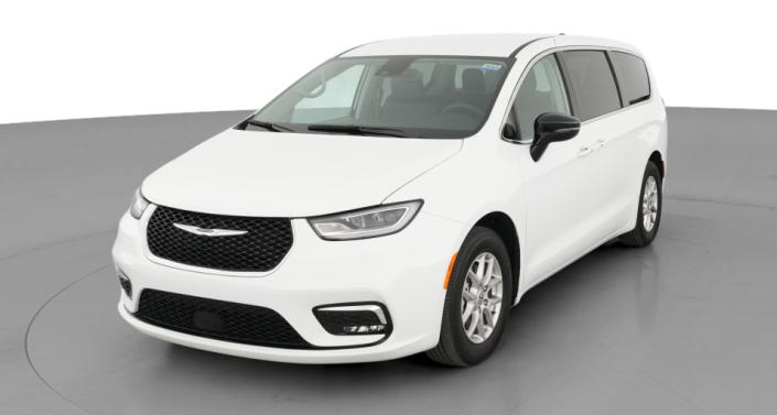 Thumbnail: 2024 Chrysler Pacifica - 1