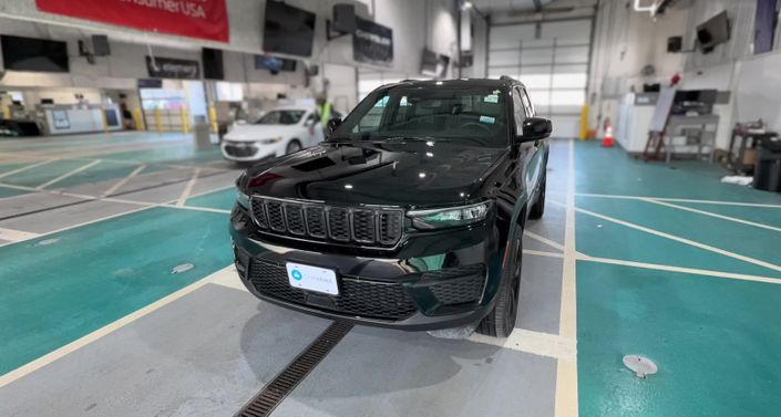 Thumbnail: 2023 Jeep Grand Cherokee - 1
