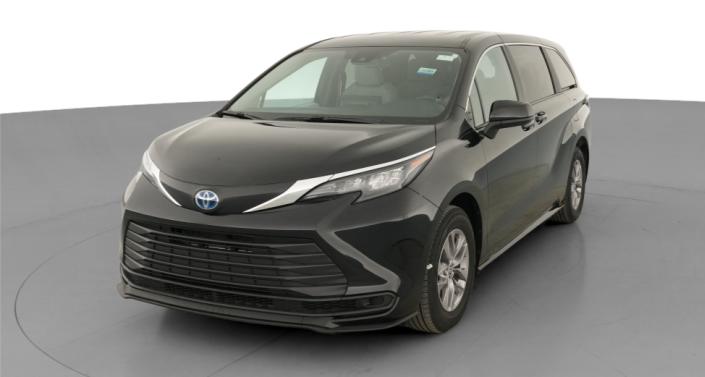 Thumbnail: 2025 Toyota Sienna - 1
