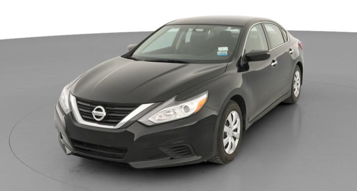 Thumbnail: 2017 Nissan Altima - 1