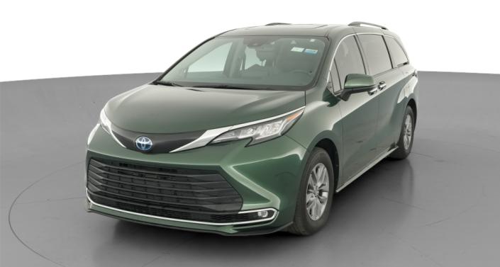Thumbnail: 2022 Toyota Sienna - 1