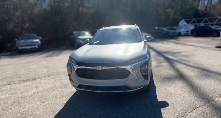 Thumbnail: 2025 Chevrolet Trax - 1