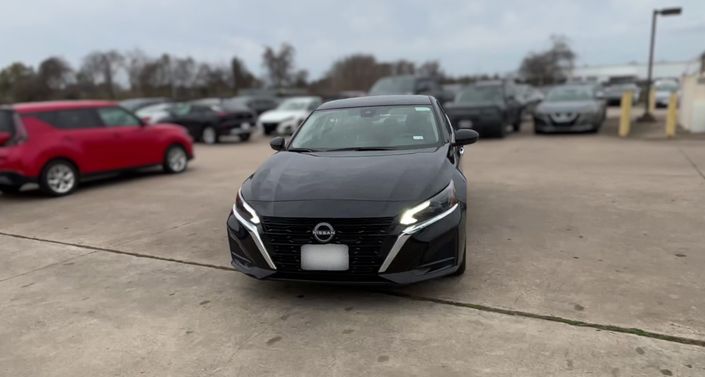 Thumbnail: 2025 Nissan Altima - 1