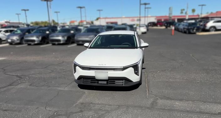 Thumbnail: 2025 Kia K4 - 1