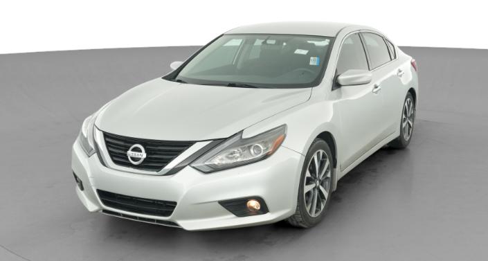Thumbnail: 2017 Nissan Altima - 1