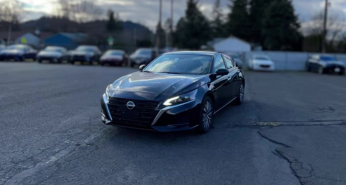 Thumbnail: 2025 Nissan Altima - 1