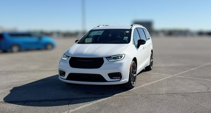 Thumbnail: 2026 Chrysler Pacifica - 1