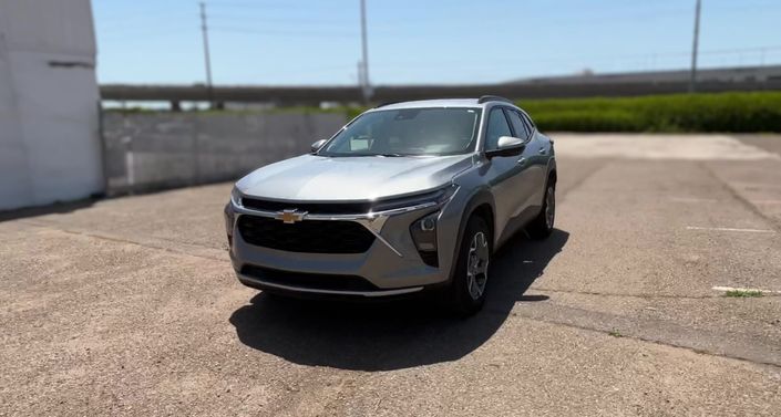 Thumbnail: 2025 Chevrolet Trax - 1