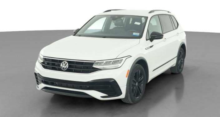 Thumbnail: 2022 Volkswagen Tiguan - 1