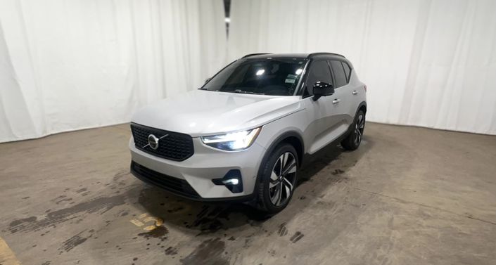 Thumbnail: 2025 Volvo XC40 - 1