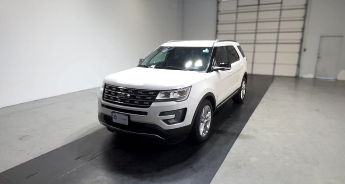 Thumbnail: 2017 Ford Explorer - 1