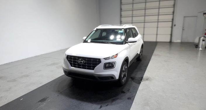 Thumbnail: 2025 Hyundai Venue - 1