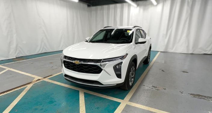 Thumbnail: 2025 Chevrolet Trax - 1