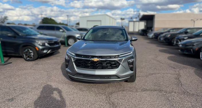 Thumbnail: 2025 Chevrolet Trax - 1