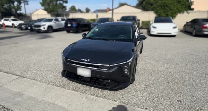 Thumbnail: 2025 Kia K4 - 1