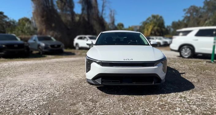 Thumbnail: 2025 Kia K4 - 1