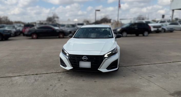 Thumbnail: 2025 Nissan Altima - 1