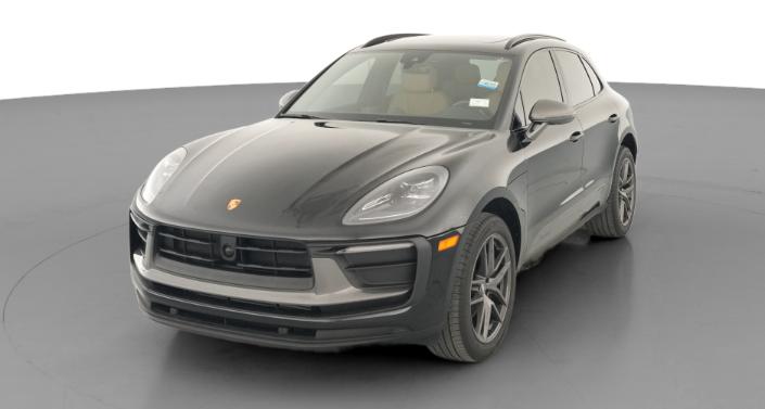 Thumbnail: 2023 Porsche Macan - 1