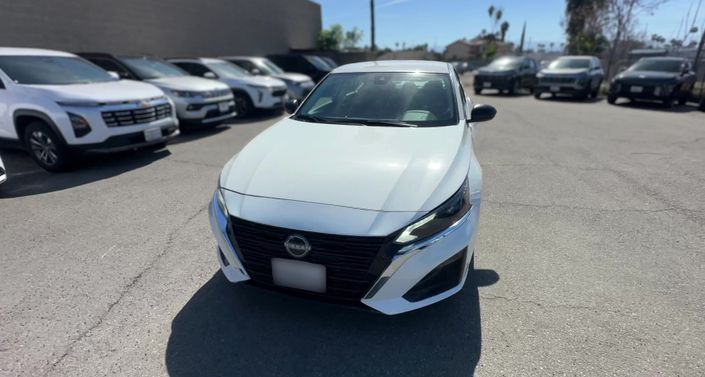 Thumbnail: 2025 Nissan Altima - 1