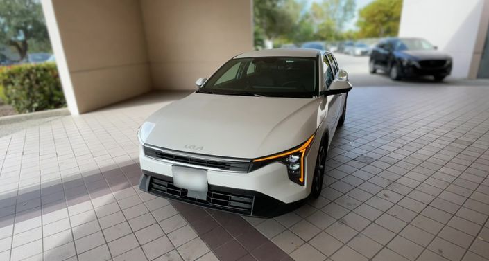 Thumbnail: 2025 Kia K4 - 1