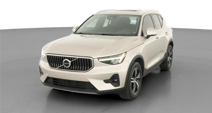 Thumbnail: 2023 Volvo XC40 - 1