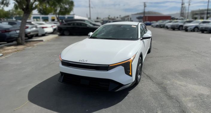 Thumbnail: 2025 Kia K4 - 1