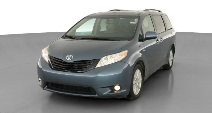 Thumbnail: 2017 Toyota Sienna - 1