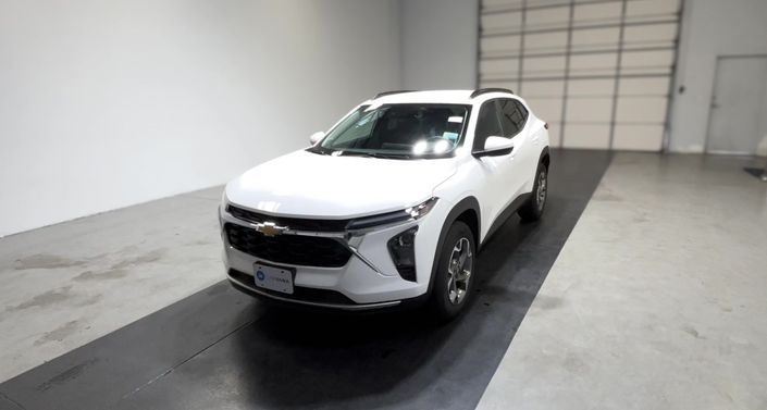 Thumbnail: 2025 Chevrolet Trax - 1